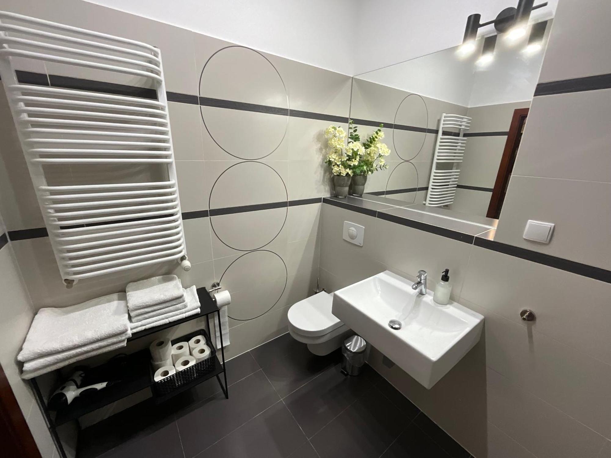 Apartamenty Zlota Nic Opole Exterior foto