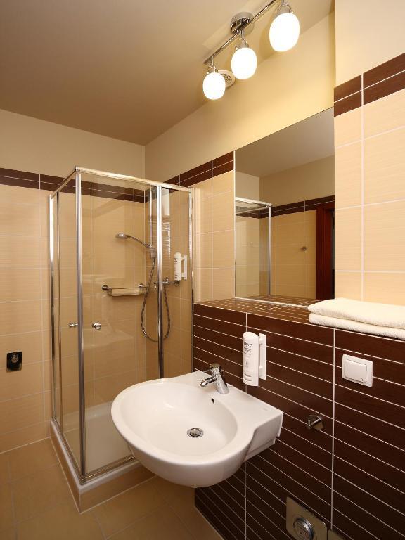 Apartamenty Zlota Nic Opole Habitación foto